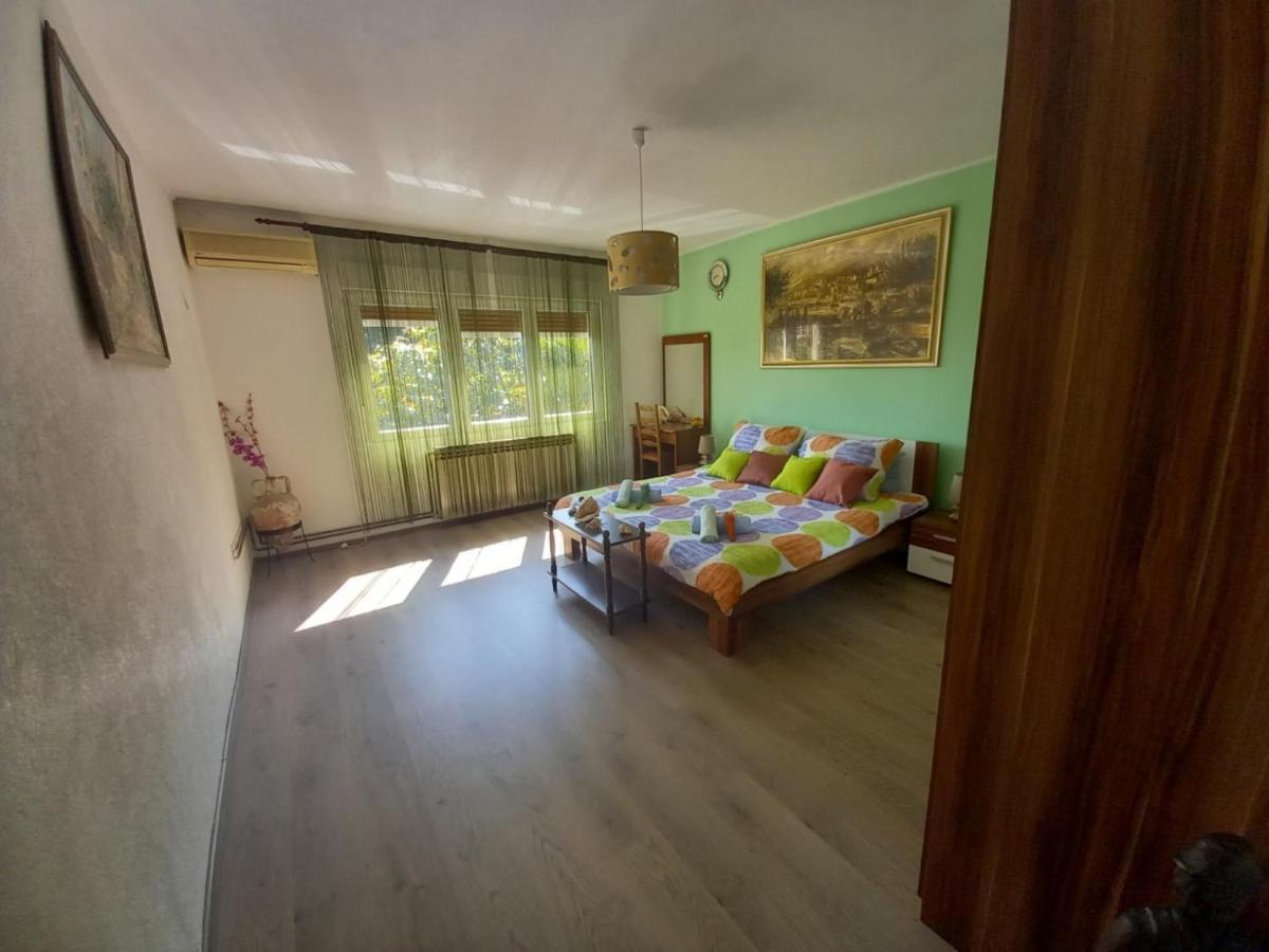 Apartments Lorinda Mošćenička Draga Rum bild