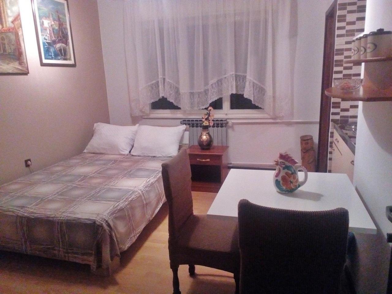 Apartments Lorinda Mošćenička Draga Rum bild